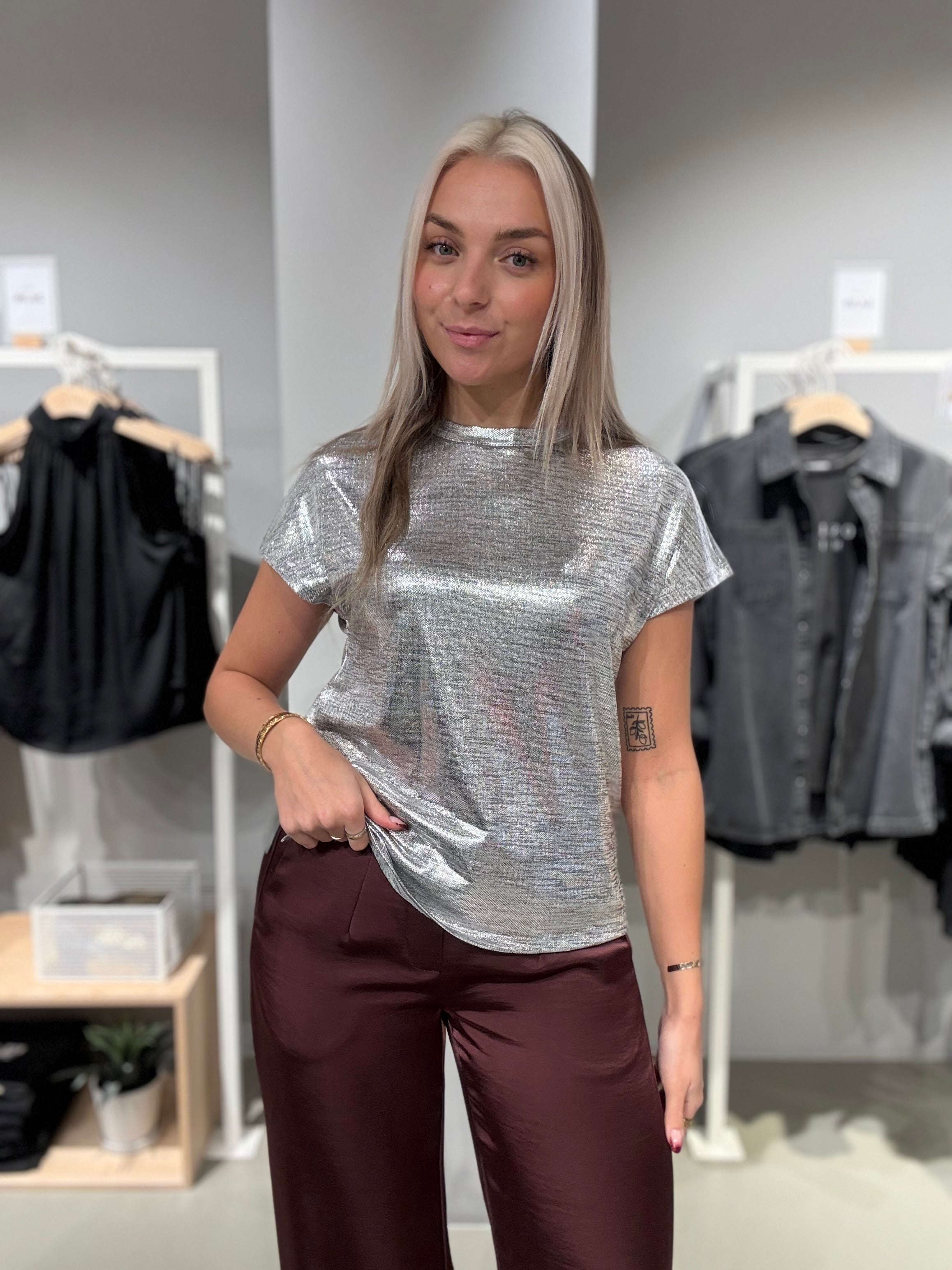 VIHANNAN Top - Silver